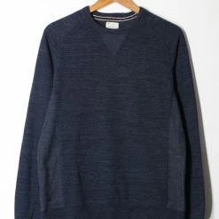 Budget 👍 Men's Vintage 1980s Champion Raglan Sleeve Crewneck Cotton Sweater Indigo ✨